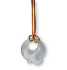 Anhänger Taube Glas m. Lederband 